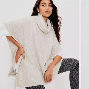 LOFT Oatmeal Bohemian Turtleneck Cable Knit Chic Ribbed Trim Flowy Knit Poncho